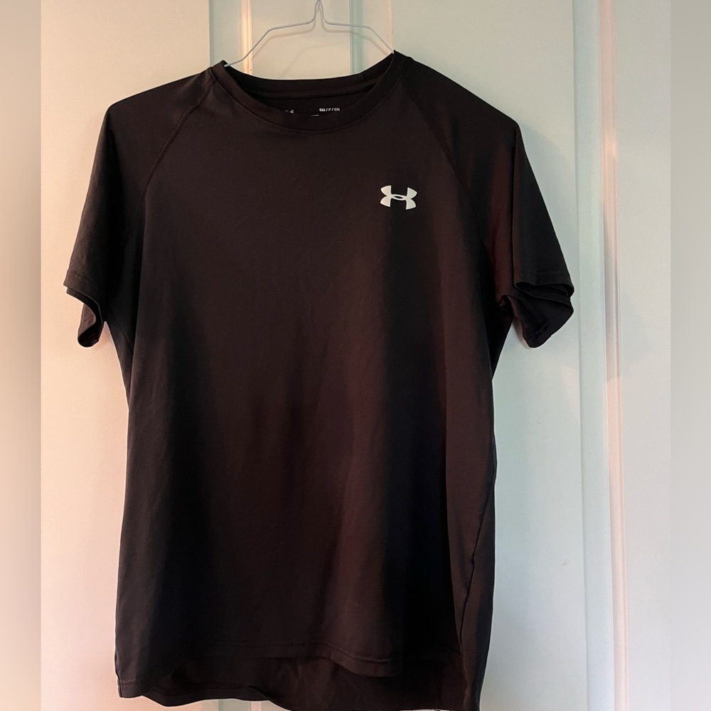 Under Armour shirt - Picture 1 of 3